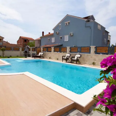 Holiday home Lotus By Interhome