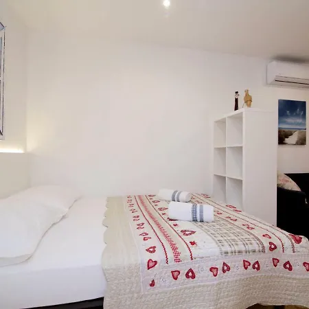 Lotus By Interhome * Biograd na Moru